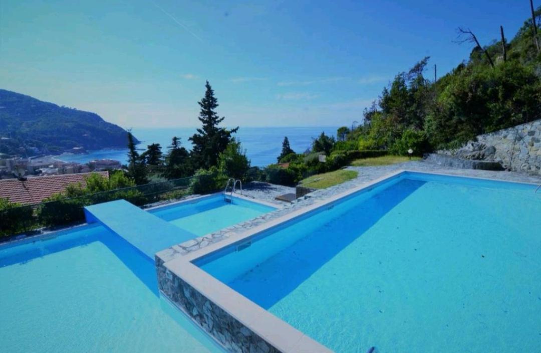 Elegant And Sea View Excelsior Apartment Levanto Eksteriør bilde