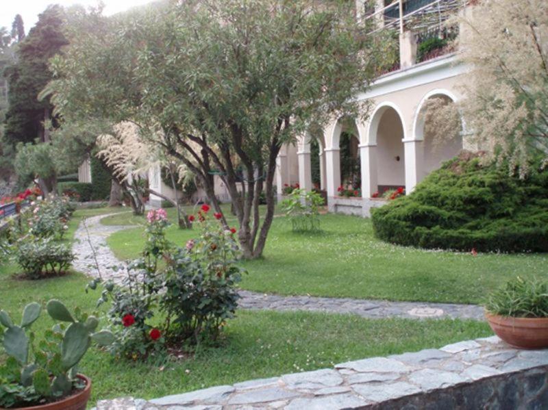 Elegant And Sea View Excelsior Apartment Levanto Eksteriør bilde