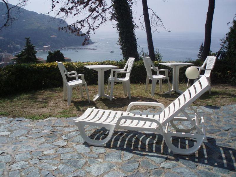 Elegant And Sea View Excelsior Apartment Levanto Eksteriør bilde